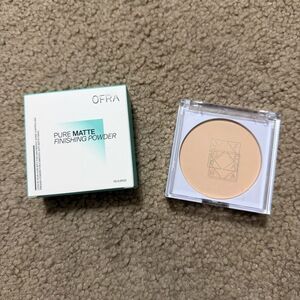 New ✨ Ofra Cosmetics Pure Matte Finishing Powder in Fair